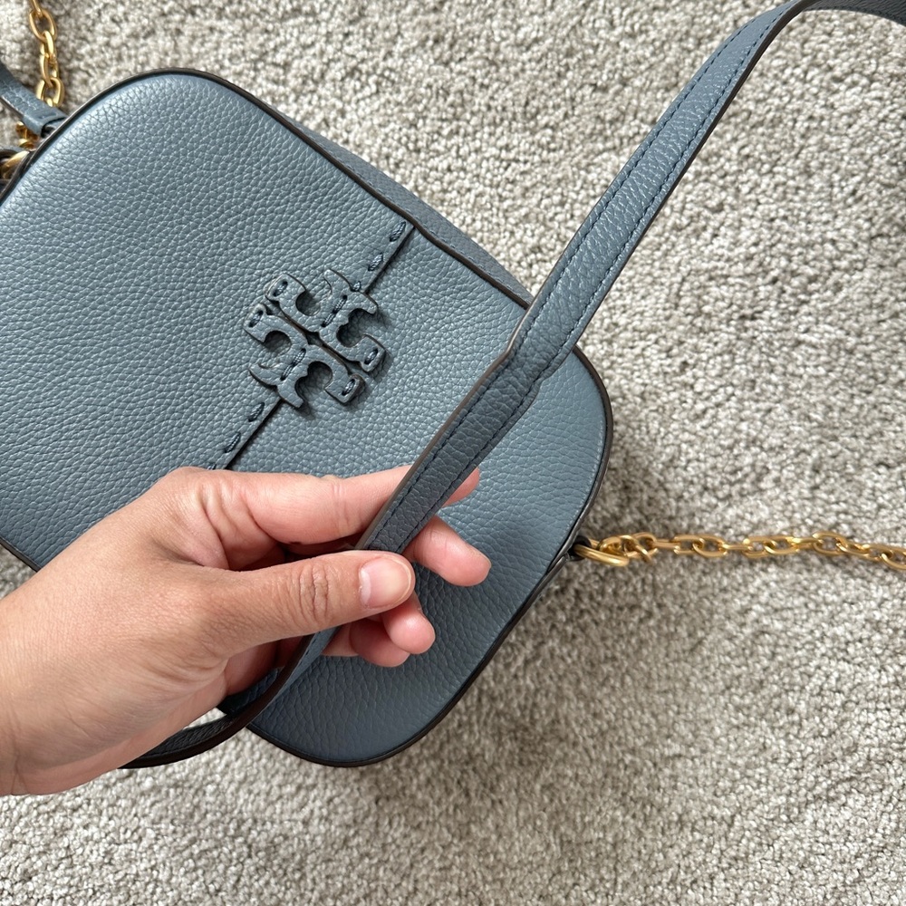 SOLD | Tory Burch Brunnera Blue McGraw Camera Bag Like New - Picture 16 of 16